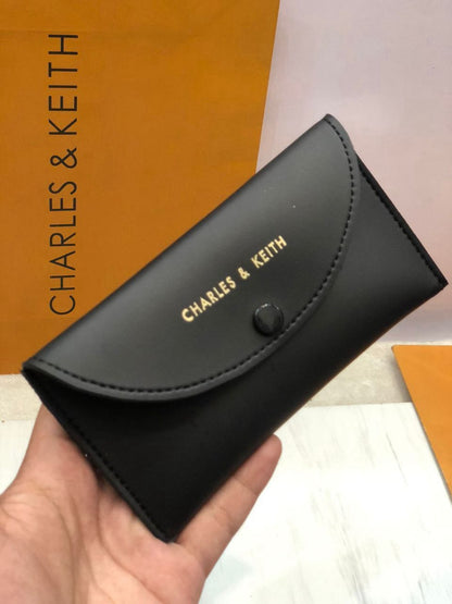 Charles And Kieth 5 Pcs Set Ladies Hand Bag